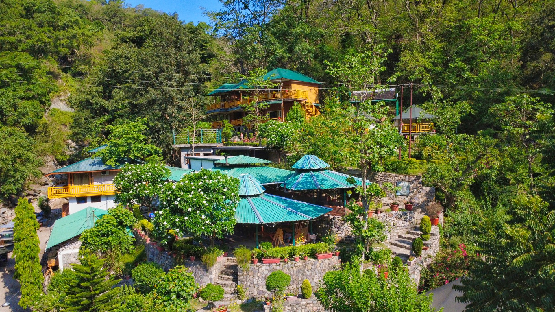 Astro Himalayan retreat — Resort Ext 12 Bestest