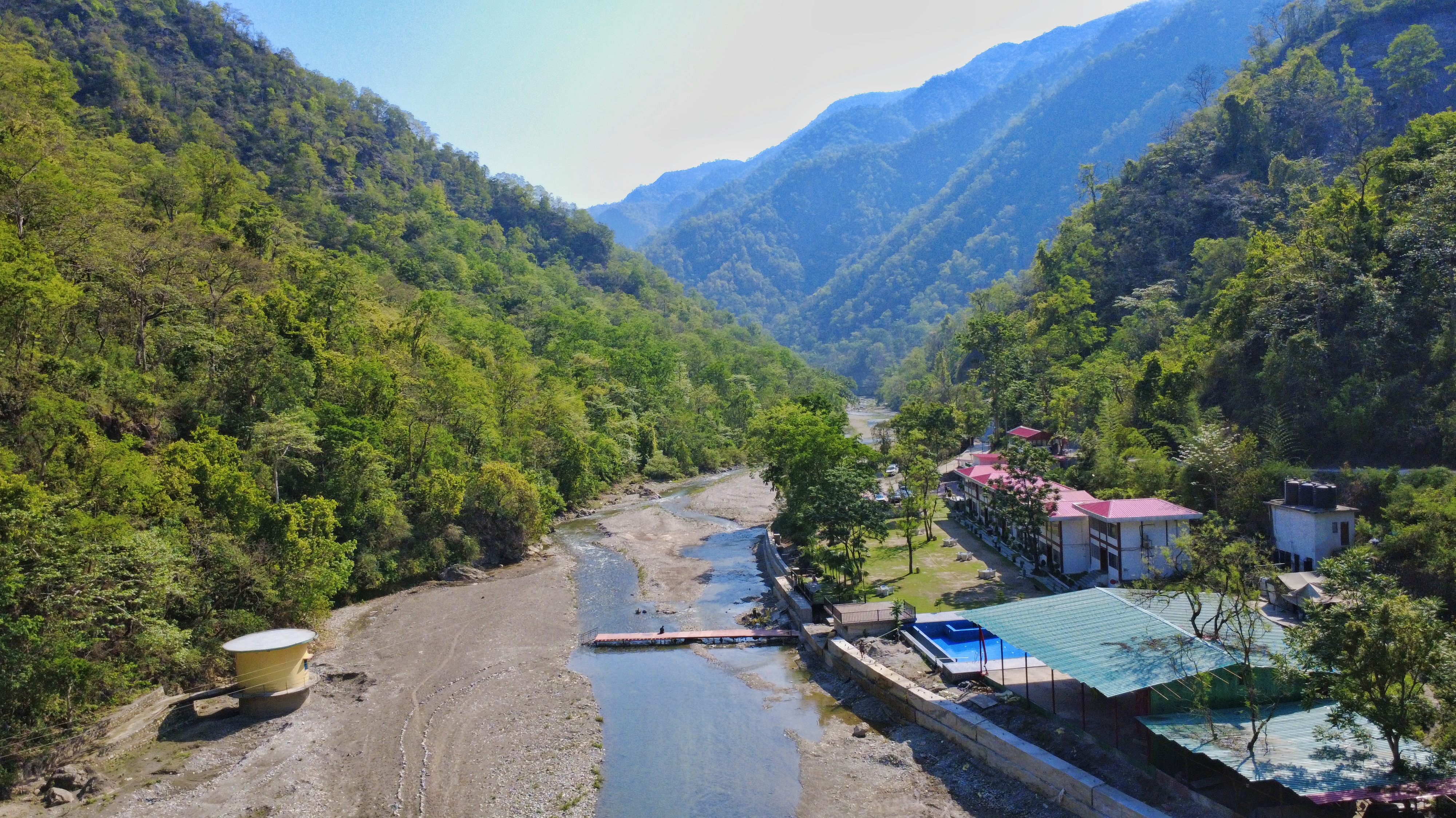 Astro Himalayan retreat — hero main